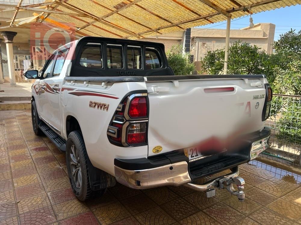 تويوتا هايلوكس